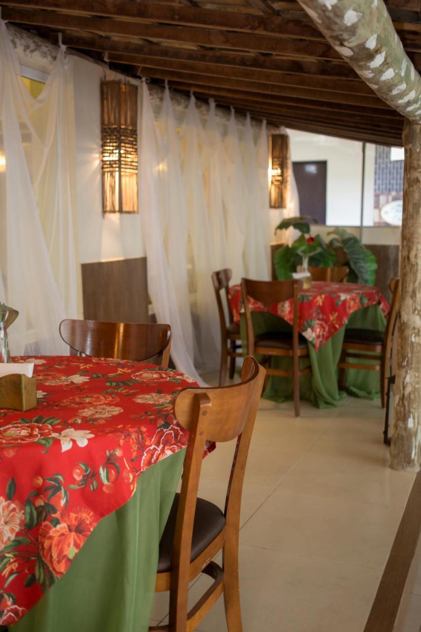 Hotel Cravo E Canela Кампус-дус-Гойтаказис Экстерьер фото