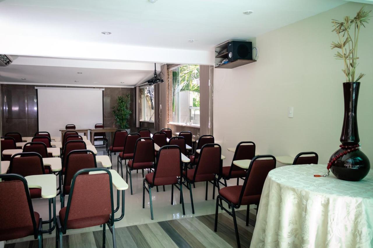 Hotel Cravo E Canela Кампус-дус-Гойтаказис Экстерьер фото